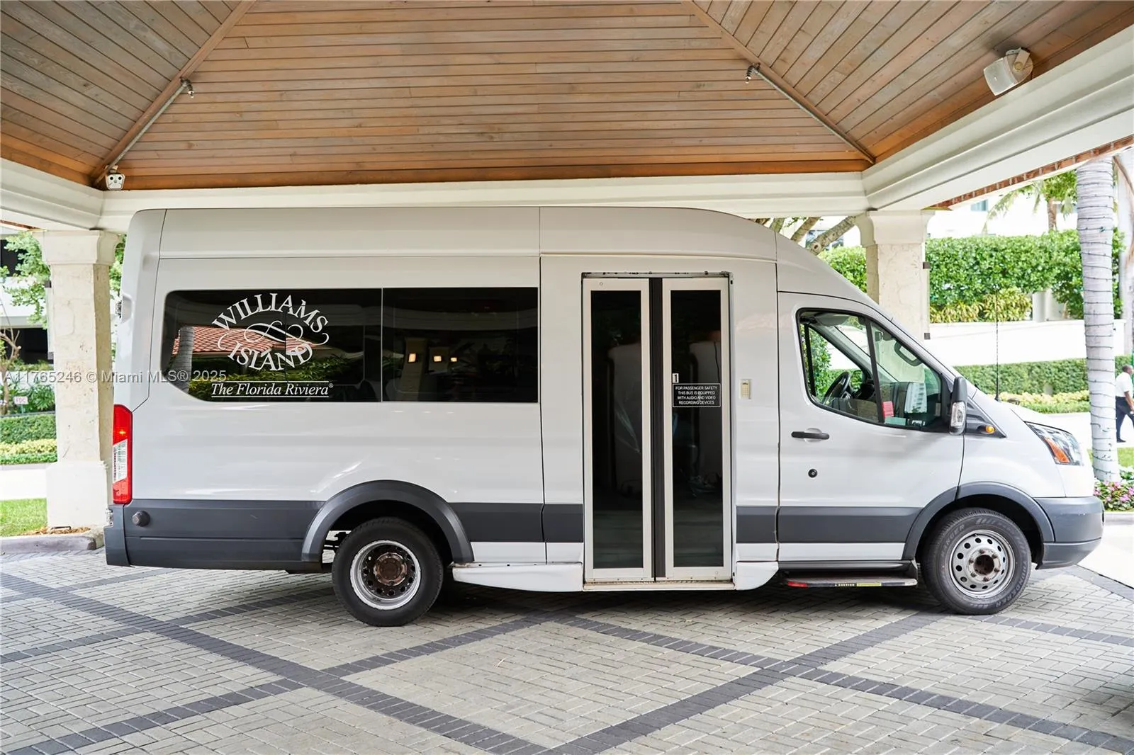 Aventura, Florida 33160, United States, 2 Bedrooms Bedrooms, ,2 BathroomsBathrooms,Residential,Active,105903