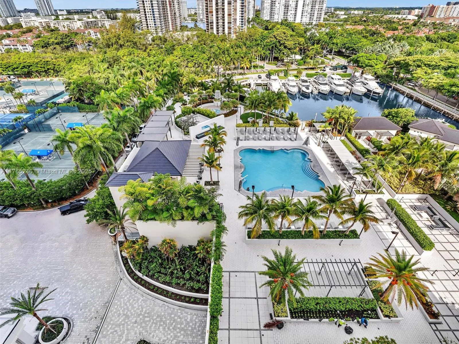 Aventura, Florida 33160, United States, 2 Bedrooms Bedrooms, ,2 BathroomsBathrooms,Residential,Active,105903