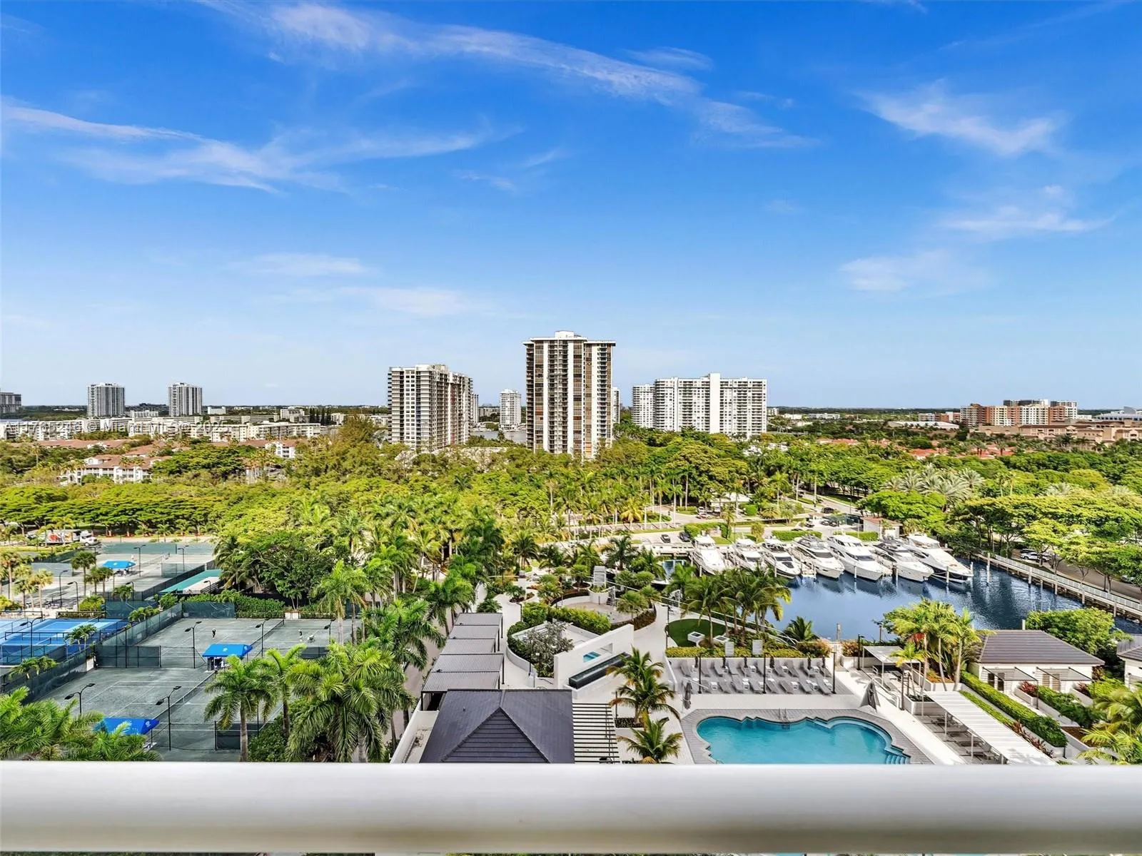 Aventura, Florida 33160, United States, 2 Bedrooms Bedrooms, ,2 BathroomsBathrooms,Residential,Active,105903