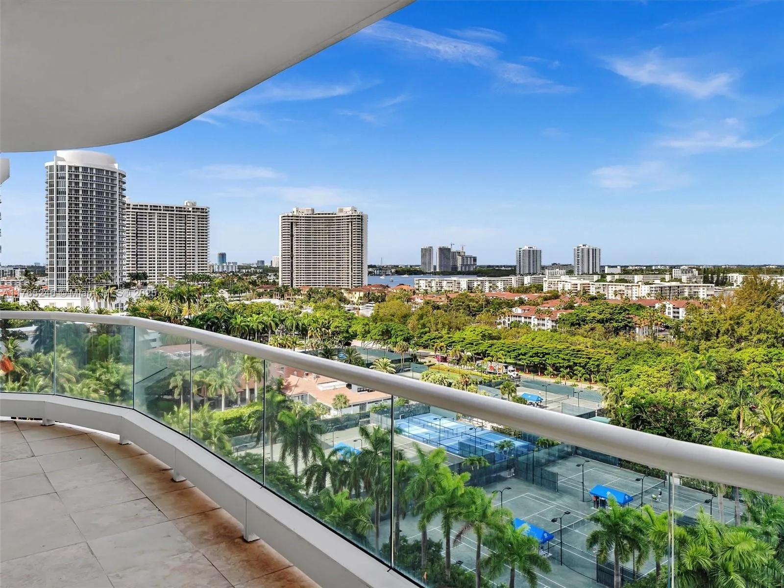 Aventura, Florida 33160, United States, 2 Bedrooms Bedrooms, ,2 BathroomsBathrooms,Residential,Active,105903