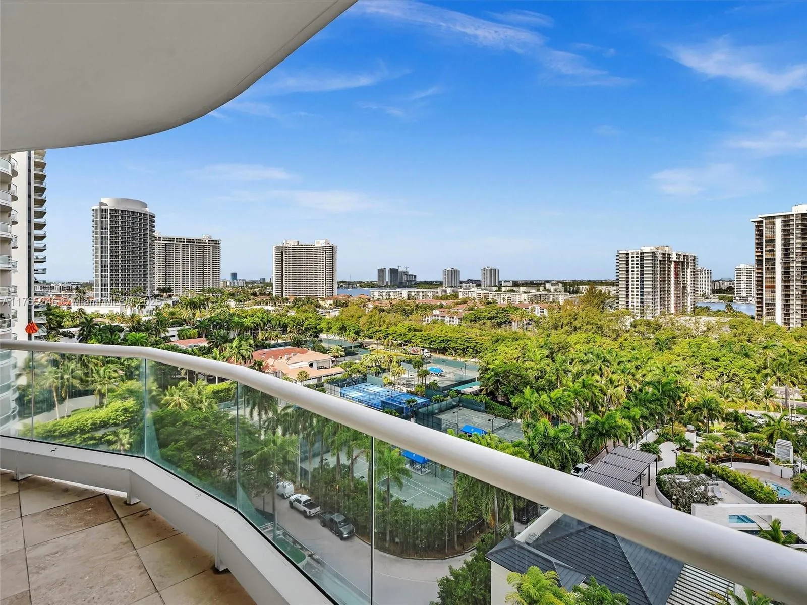 Aventura, Florida 33160, United States, 2 Bedrooms Bedrooms, ,2 BathroomsBathrooms,Residential,Active,105903