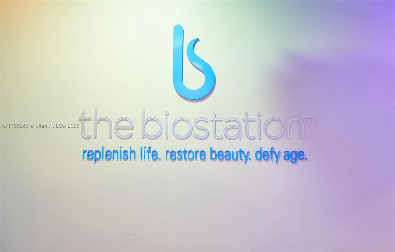 Aventura, Florida 33160, United States, 2 Bedrooms Bedrooms, ,2 BathroomsBathrooms,Residential,Active,105903