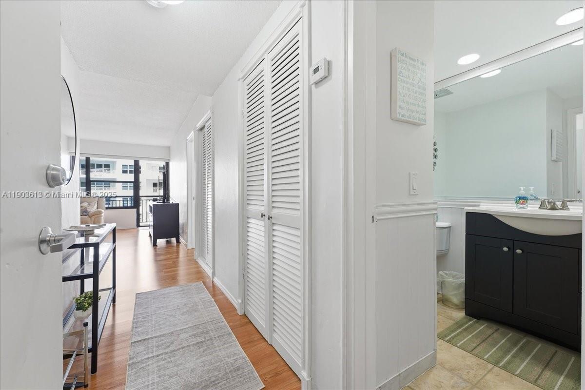 GALT OCEAN CLUB CONDO - Residential Lease