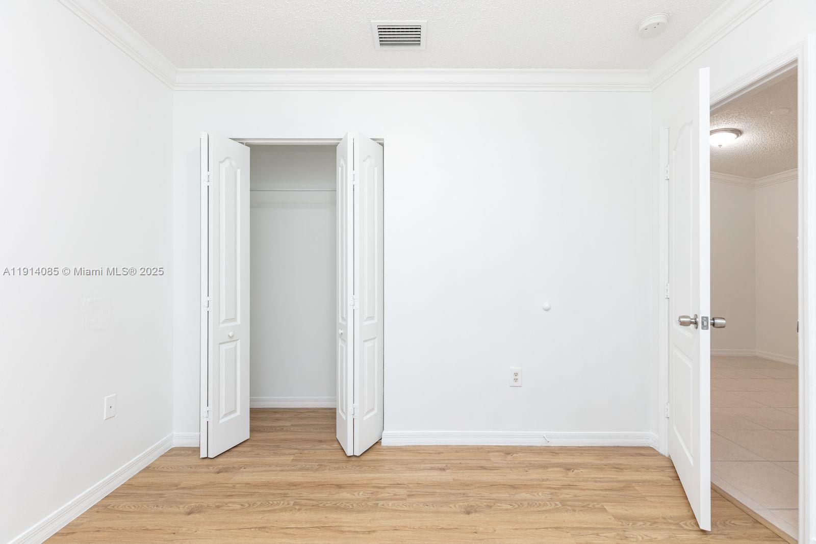 IBIS VILLA AT MIAMI GARDE - Residential Lease