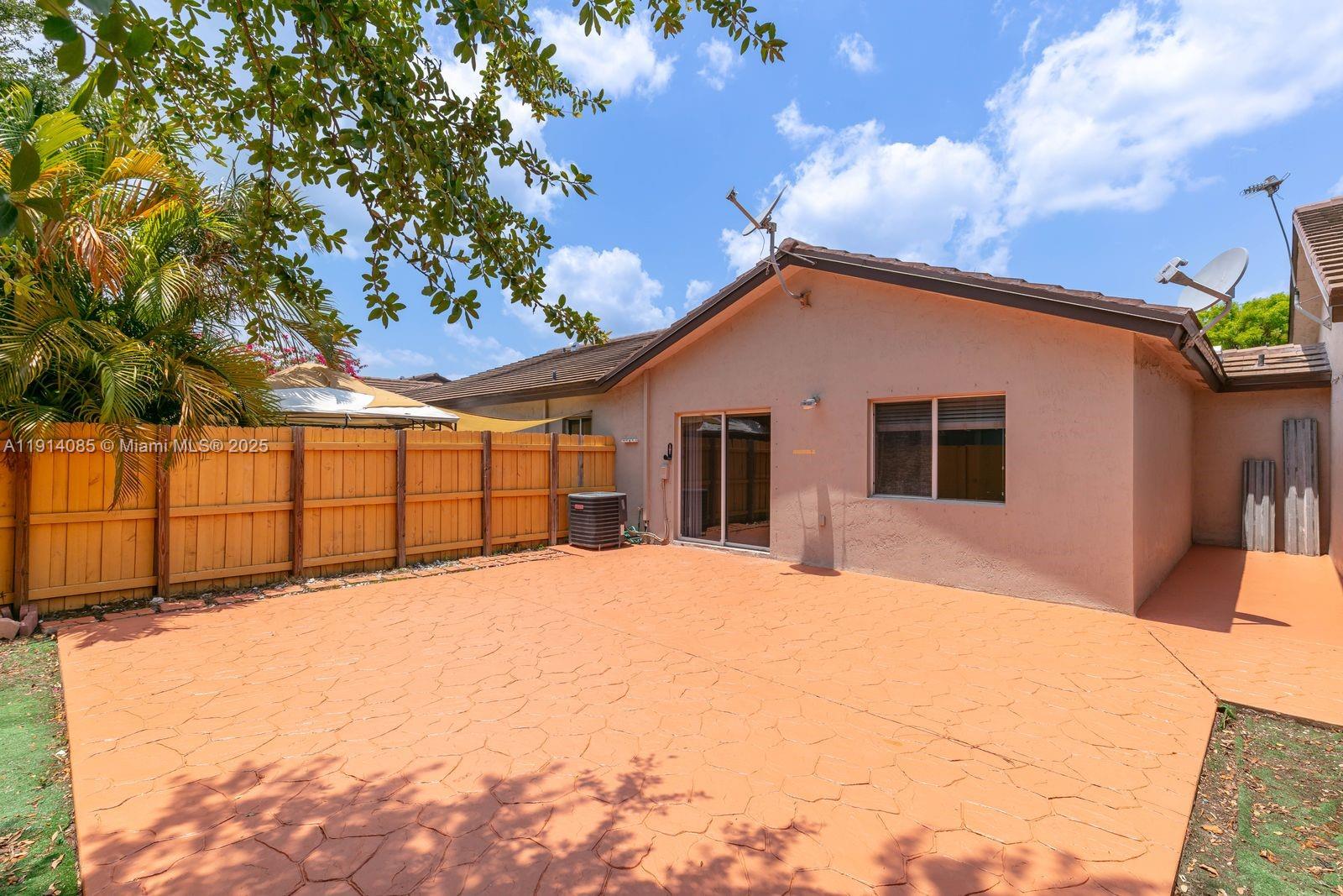 IBIS VILLA AT MIAMI GARDE - Residential Lease