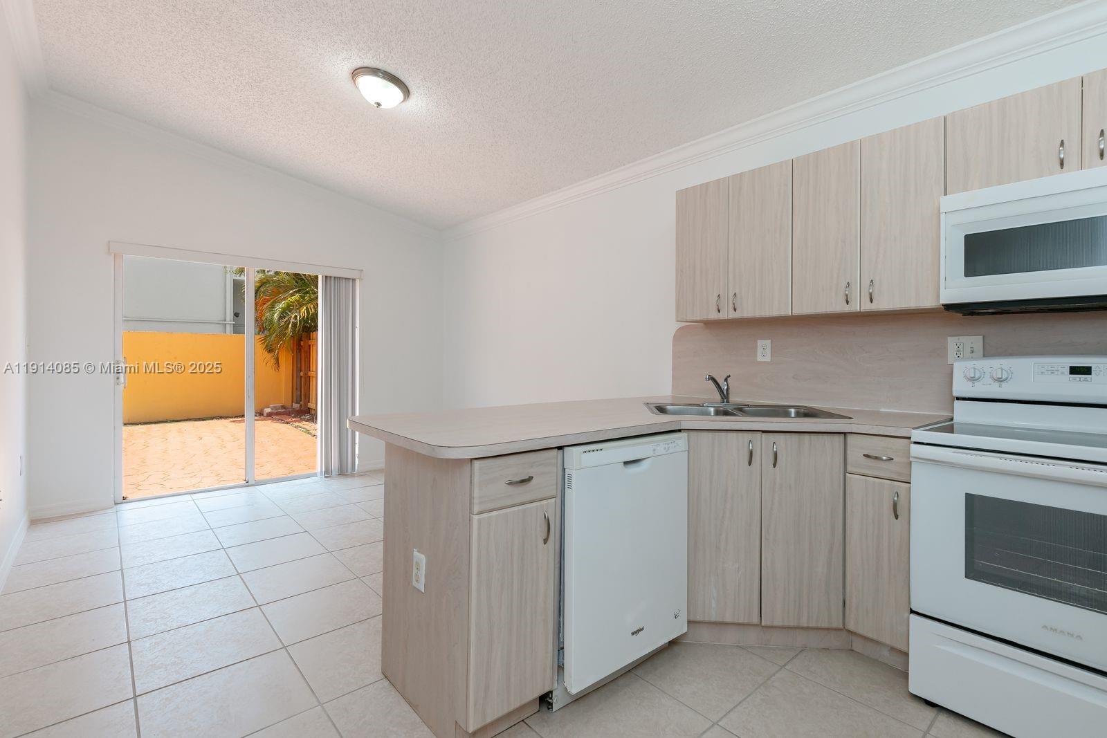 IBIS VILLA AT MIAMI GARDE - Residential Lease