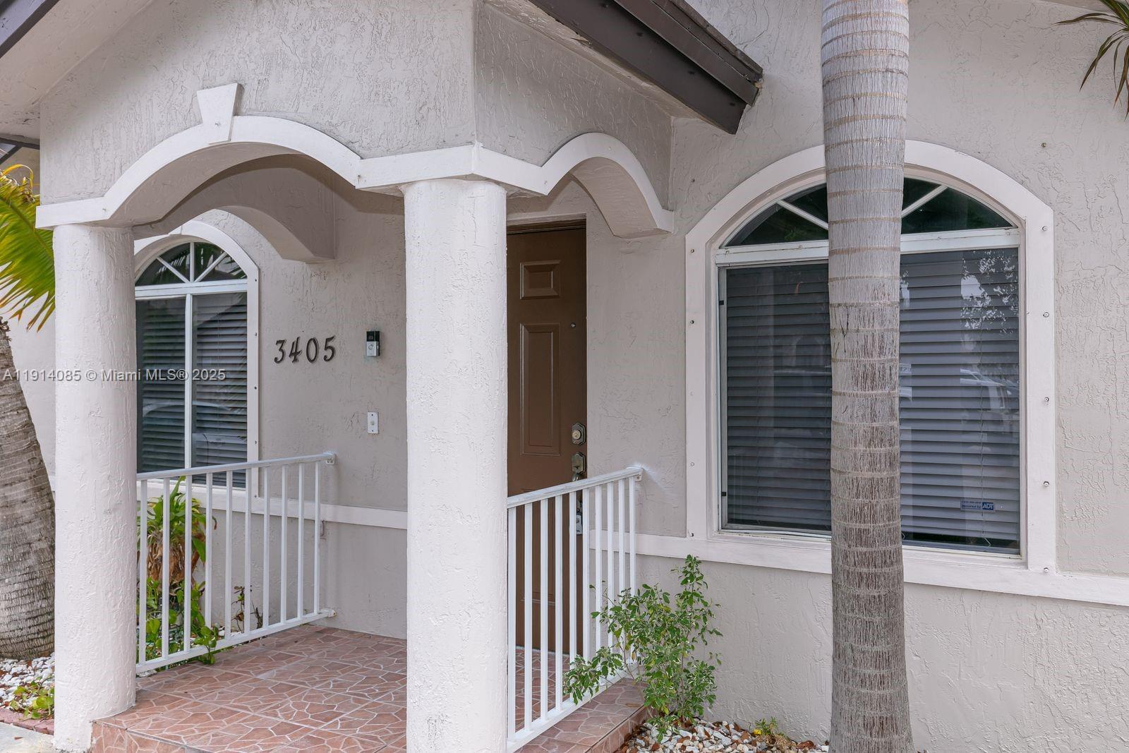 IBIS VILLA AT MIAMI GARDE - Residential Lease