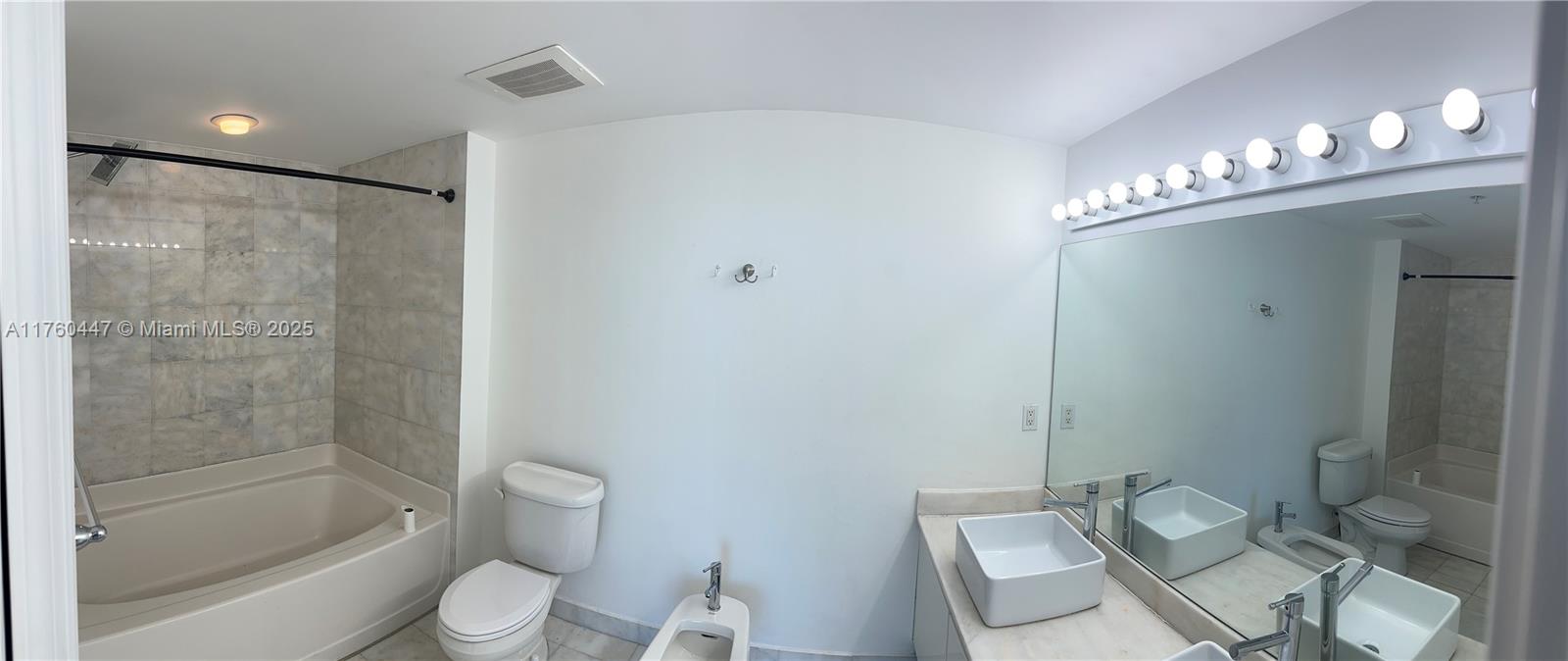 BLUE CONDO - Residential Lease