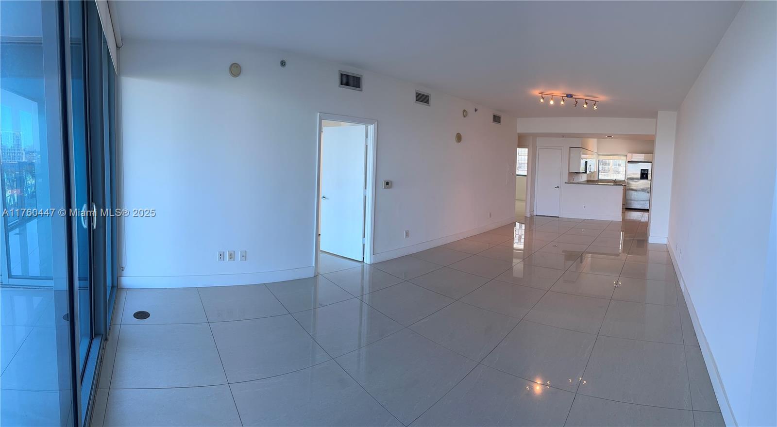 BLUE CONDO - Residential Lease