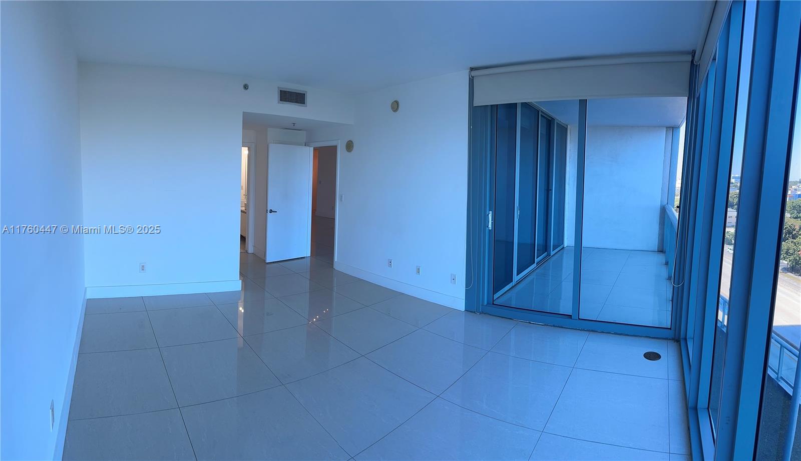 BLUE CONDO - Residential Lease