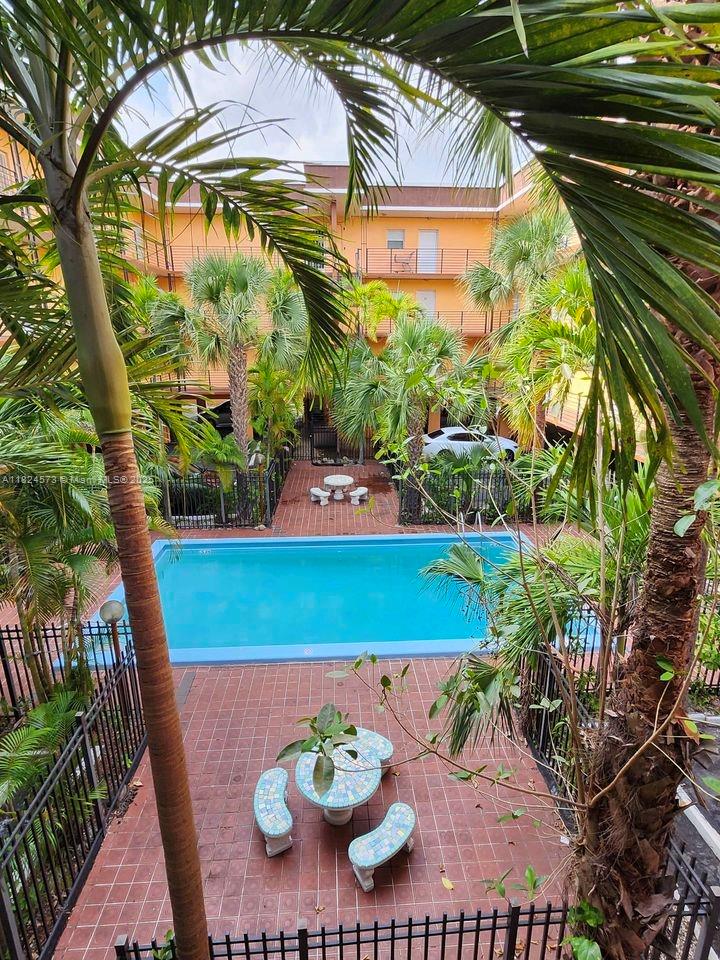 365 Ne 125th St 412, North Miami, Miami-Dade County, Florida - 1 Bedrooms  
2 Bathrooms - 