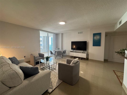170 SE 14TH ST APT 1108, MIAMI, FL 33131 - Image f2b15d5fa40648ebd49a9d65bbd03236/433912257