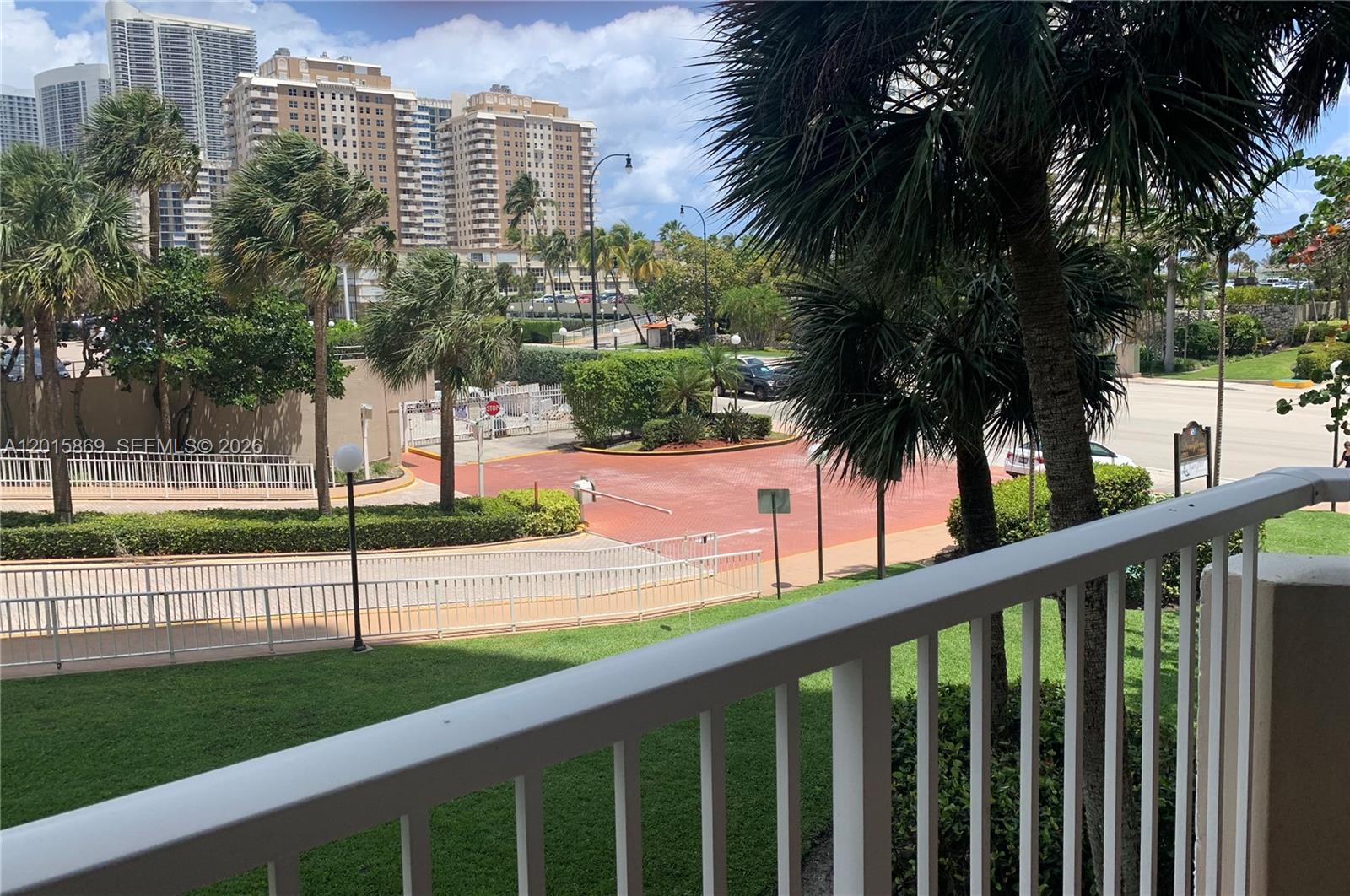 HEMISPHERES CONDO - Residential Lease