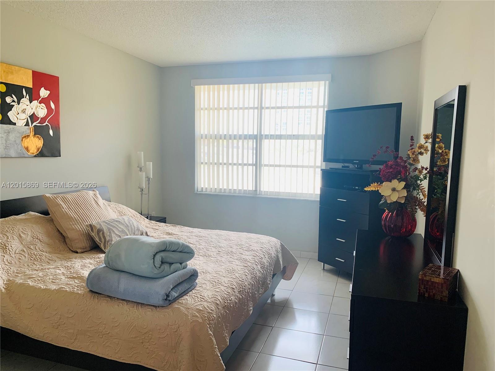 HEMISPHERES CONDO - Residential Lease