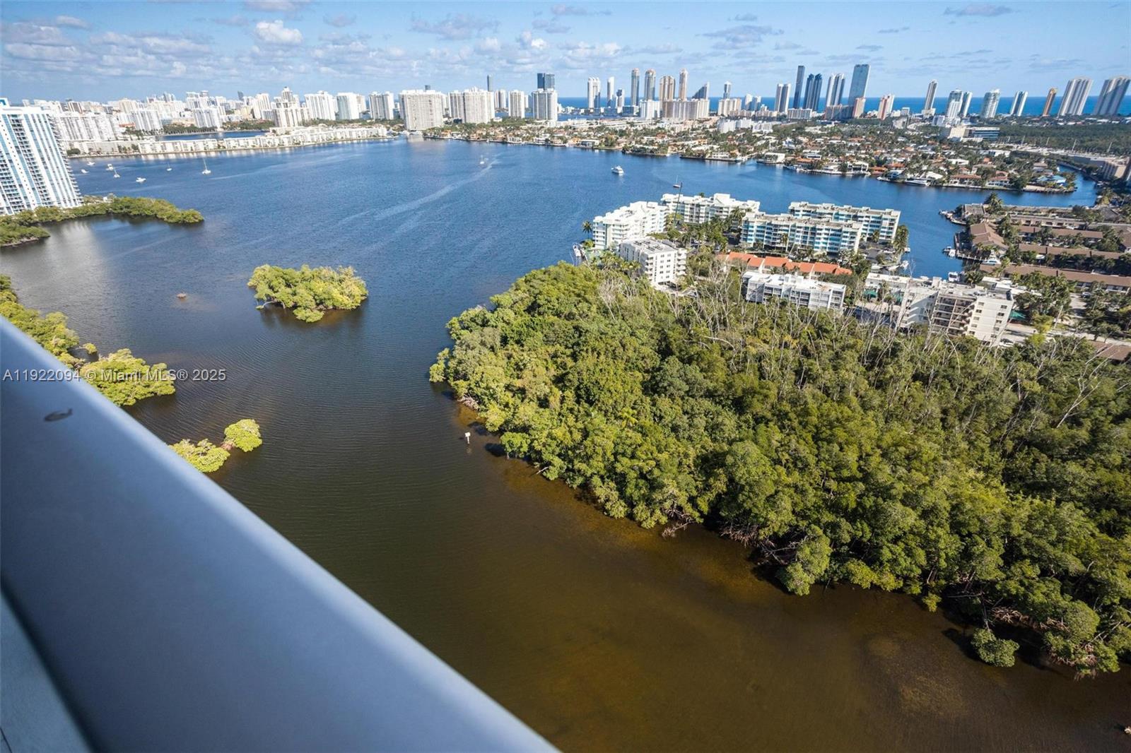 THE HARBOUR SOUTH CONDO - Residential Lease