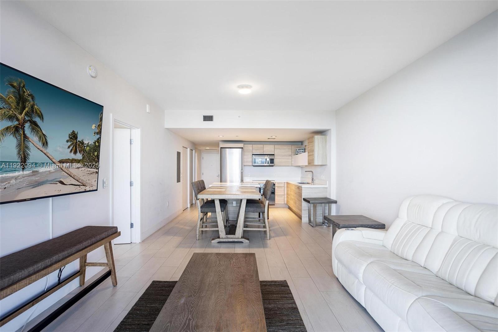 THE HARBOUR SOUTH CONDO - Residential Lease