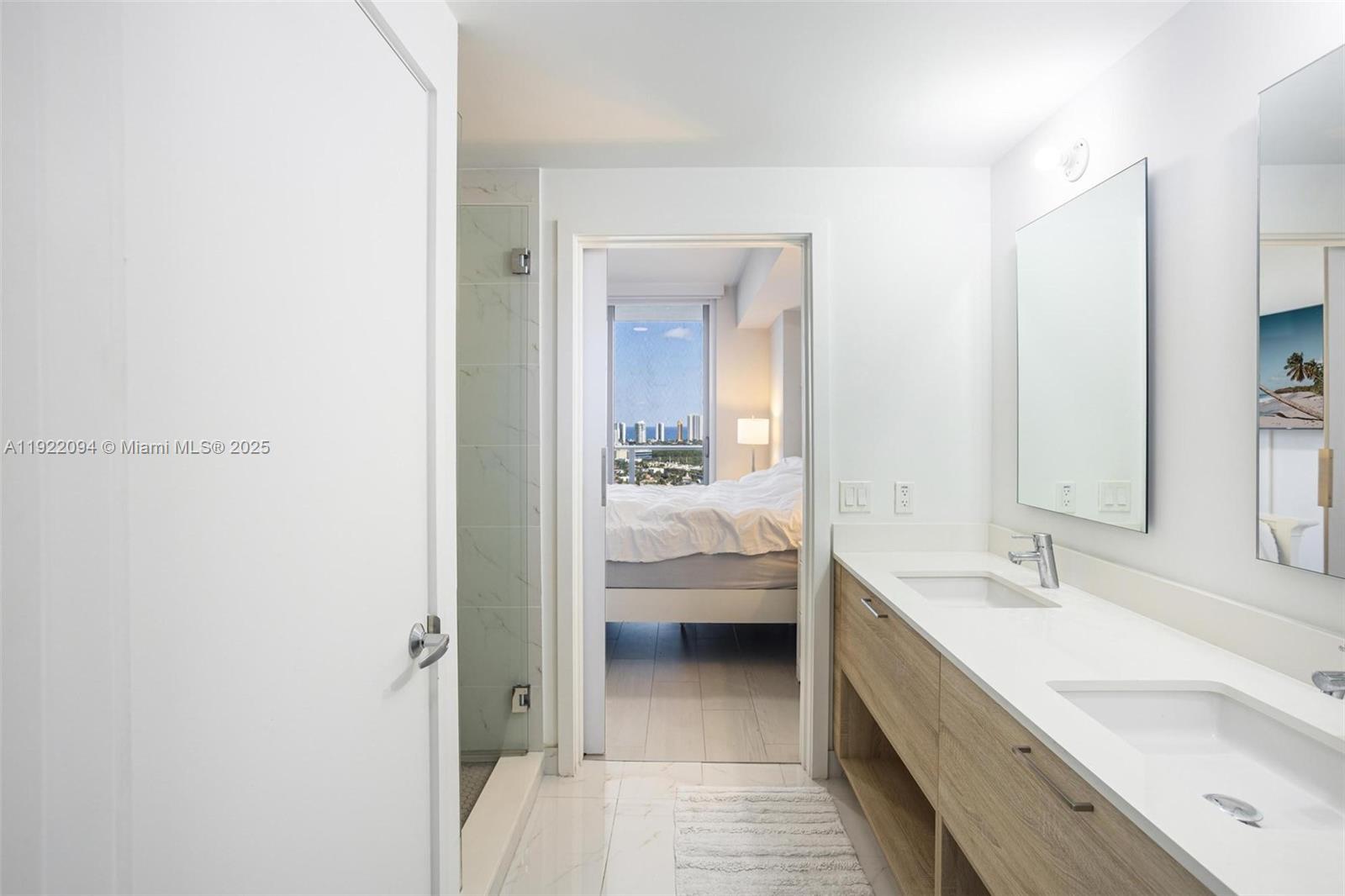 THE HARBOUR SOUTH CONDO - Residential Lease