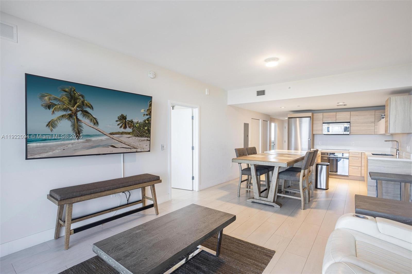 THE HARBOUR SOUTH CONDO - Residential Lease