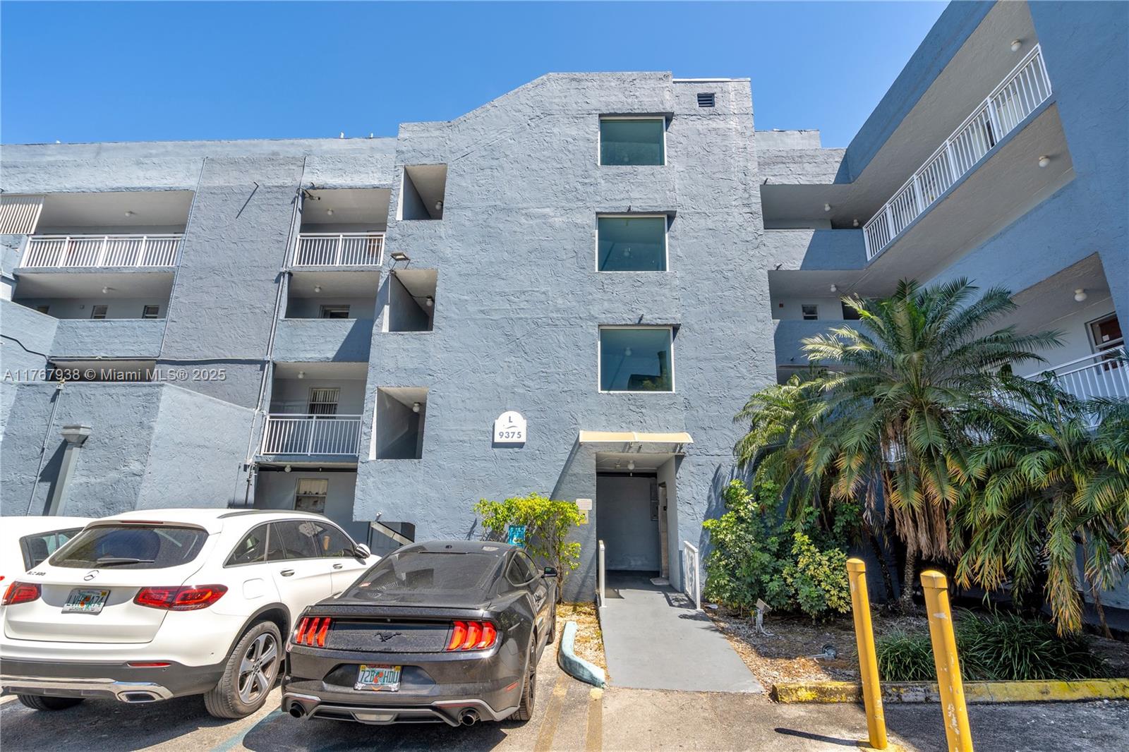 Rental Property at 9375 Fontainebleau Blvd L115, Miami, Broward County, Florida - Bedrooms: 1 
Bathrooms: 2  - $2,350 MO.