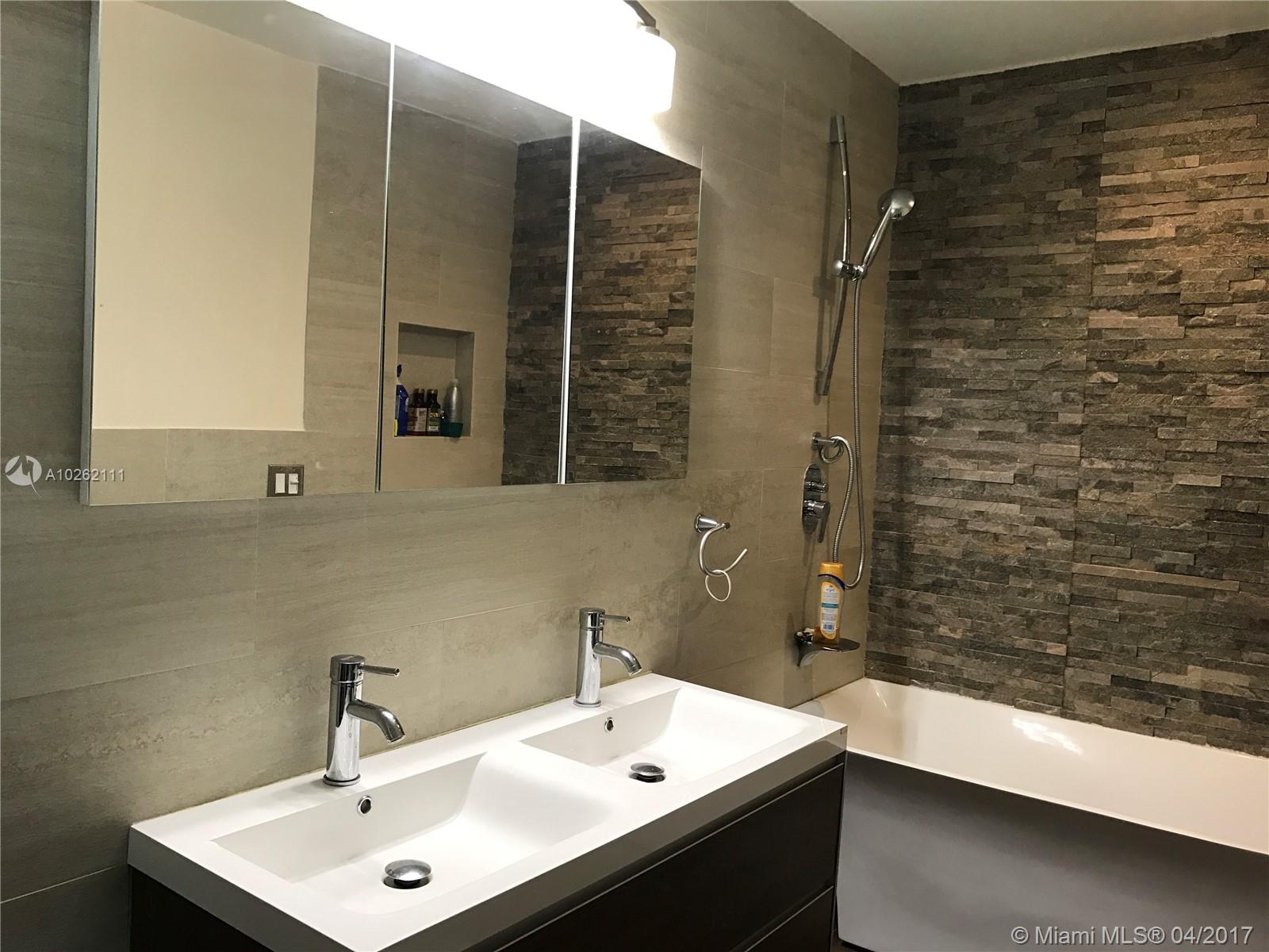HERITAGE HOMES - Residential