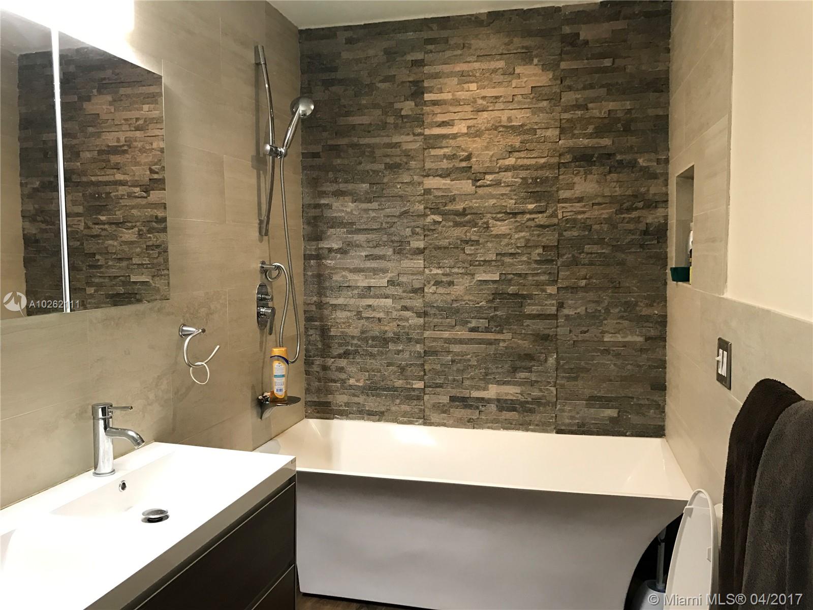 HERITAGE HOMES - Residential