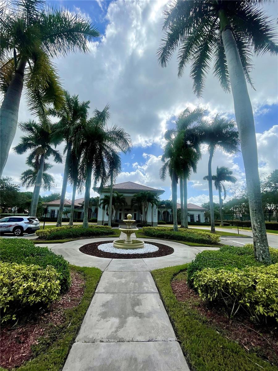 PARCEL I NAUTICA PLAT - Residential Lease