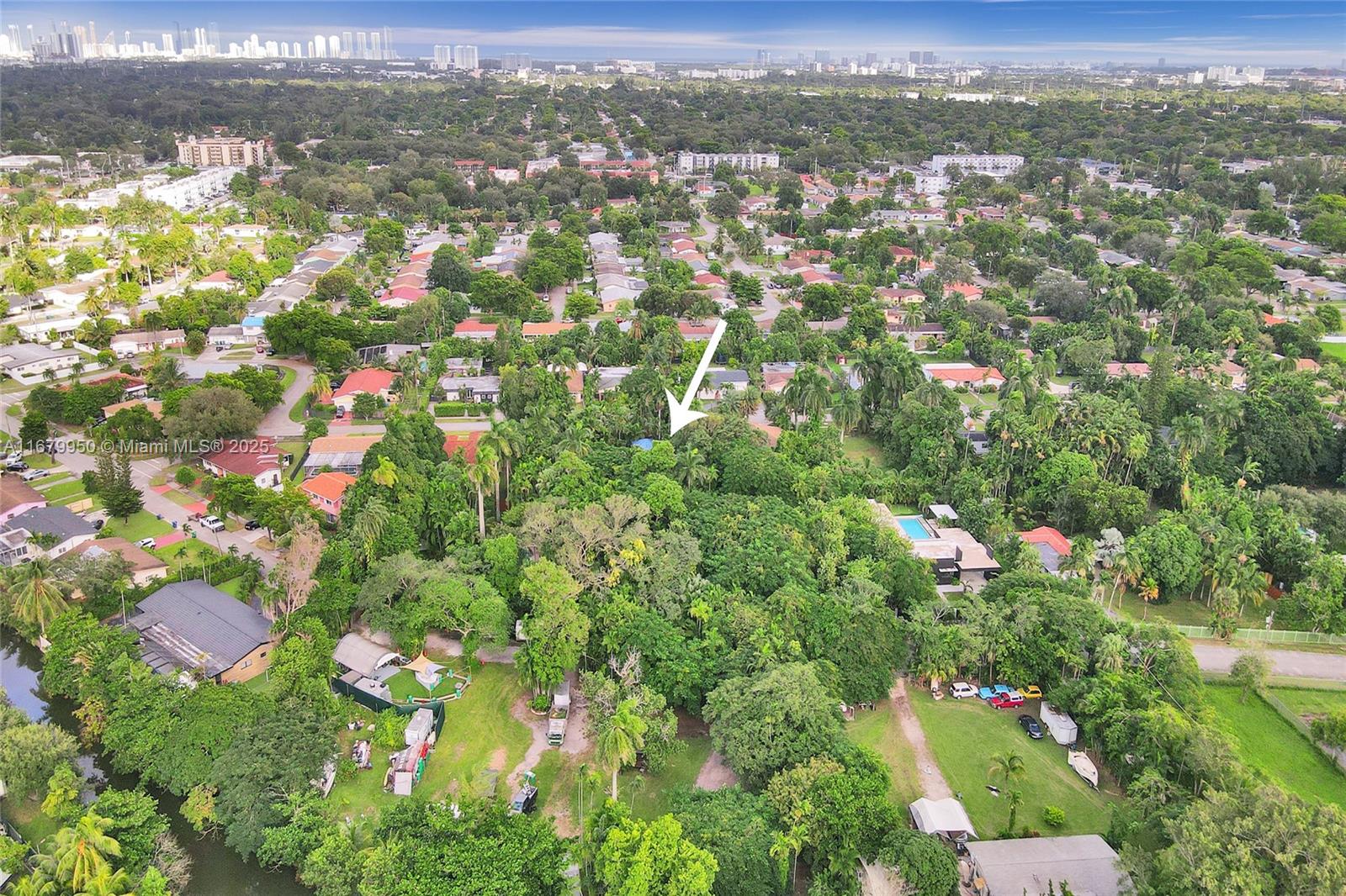 Golden Glades - Land