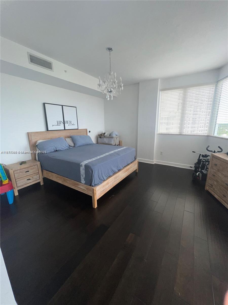 RADIUS CONDO - Residential Lease