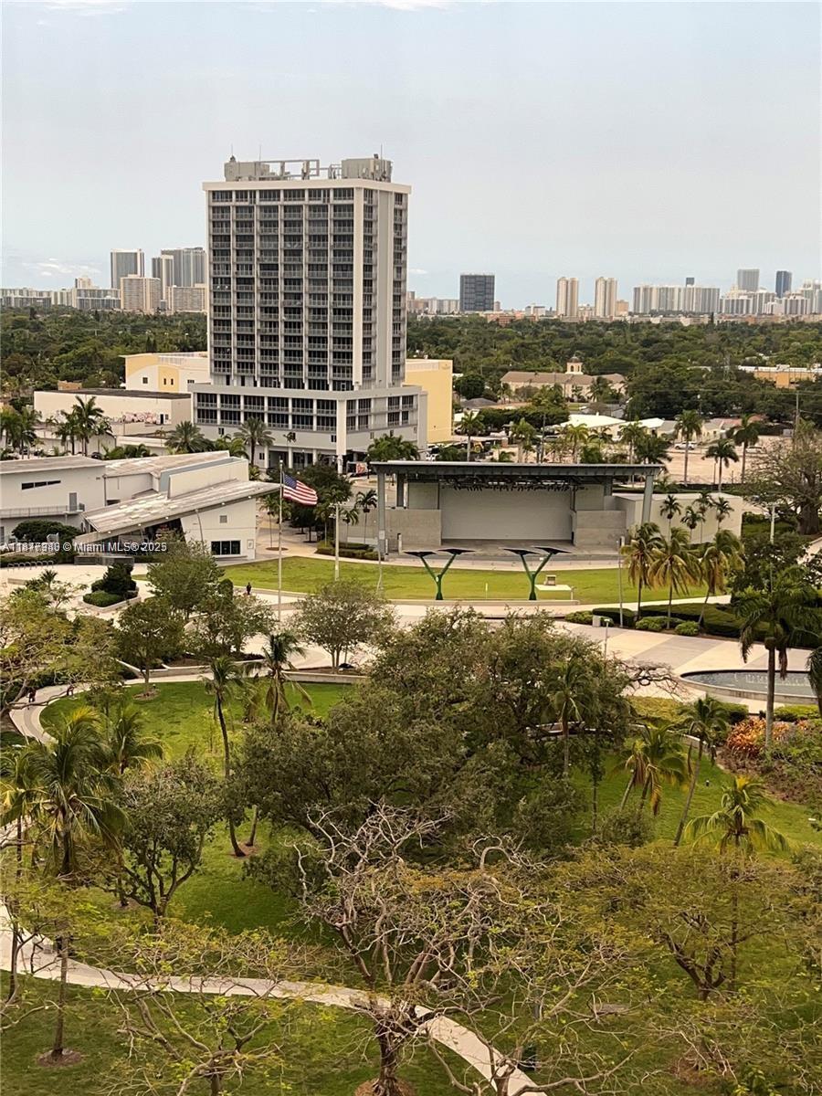 RADIUS CONDO - Residential Lease