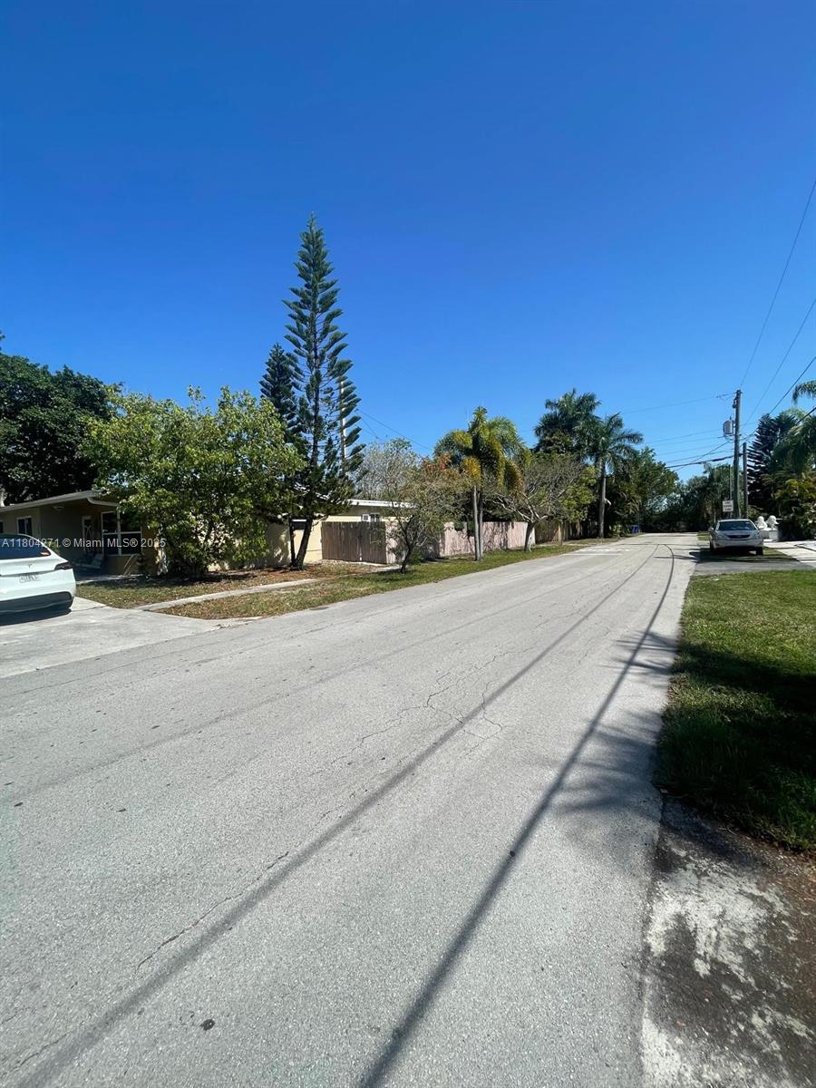 SUNSET ISLES SEC 3 - Residential