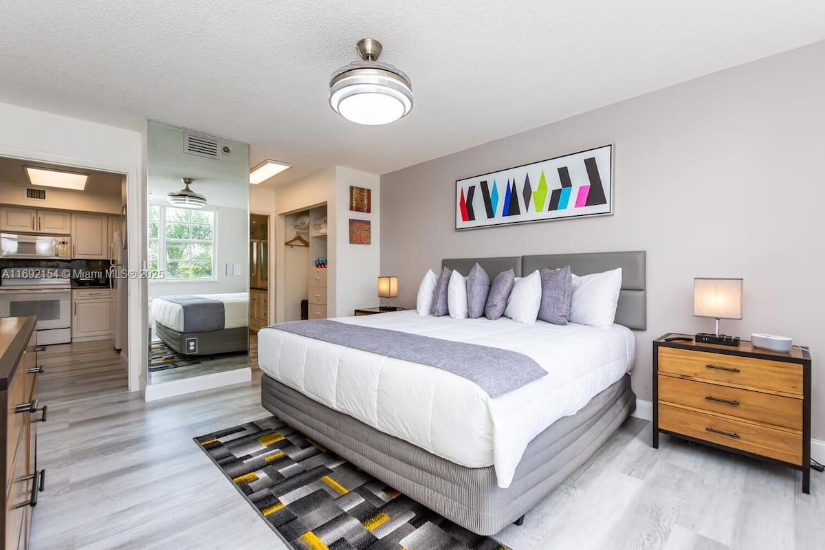 THE YACHT CLUB AT AVENTUR - Residential Lease