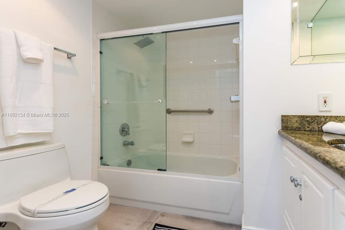 THE YACHT CLUB AT AVENTUR - Residential Lease