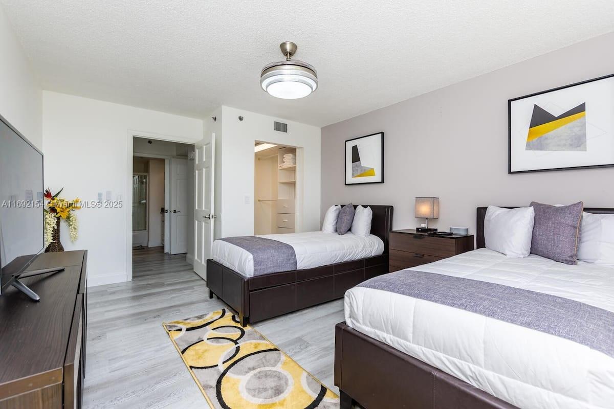 THE YACHT CLUB AT AVENTUR - Residential Lease