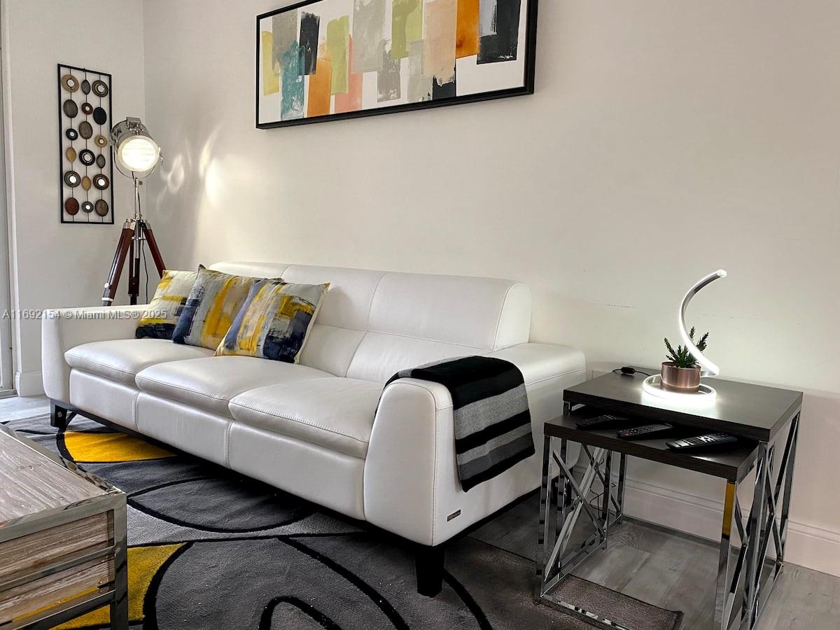 THE YACHT CLUB AT AVENTUR - Residential Lease