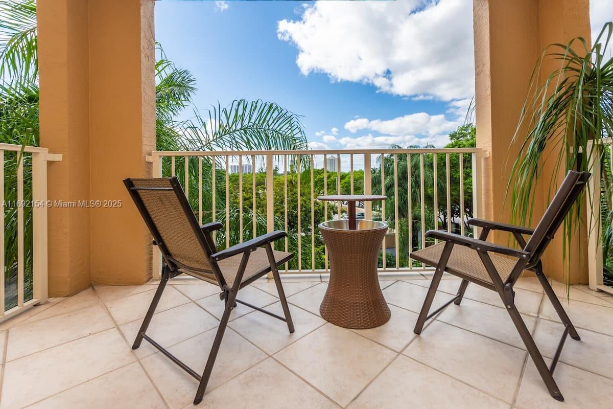 THE YACHT CLUB AT AVENTUR - Residential Lease