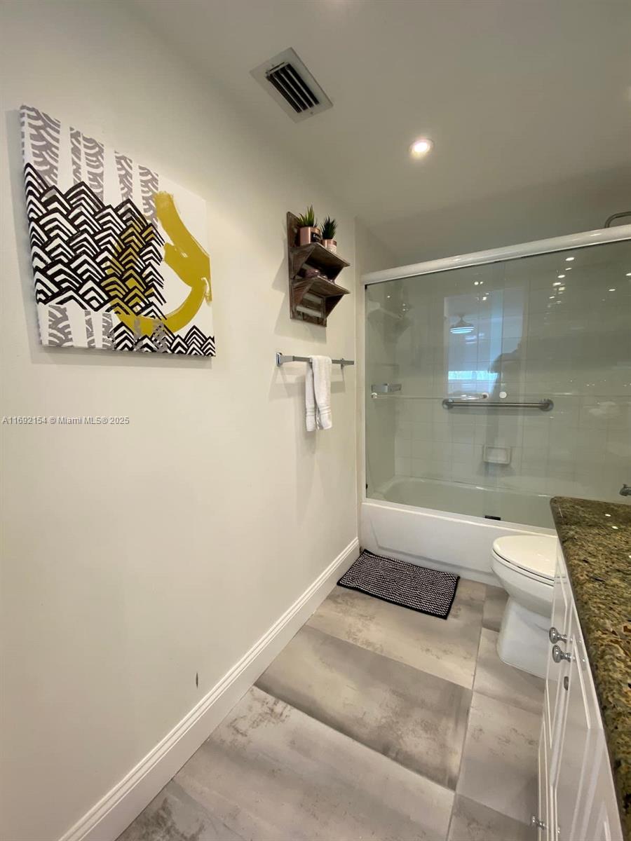 THE YACHT CLUB AT AVENTUR - Residential Lease