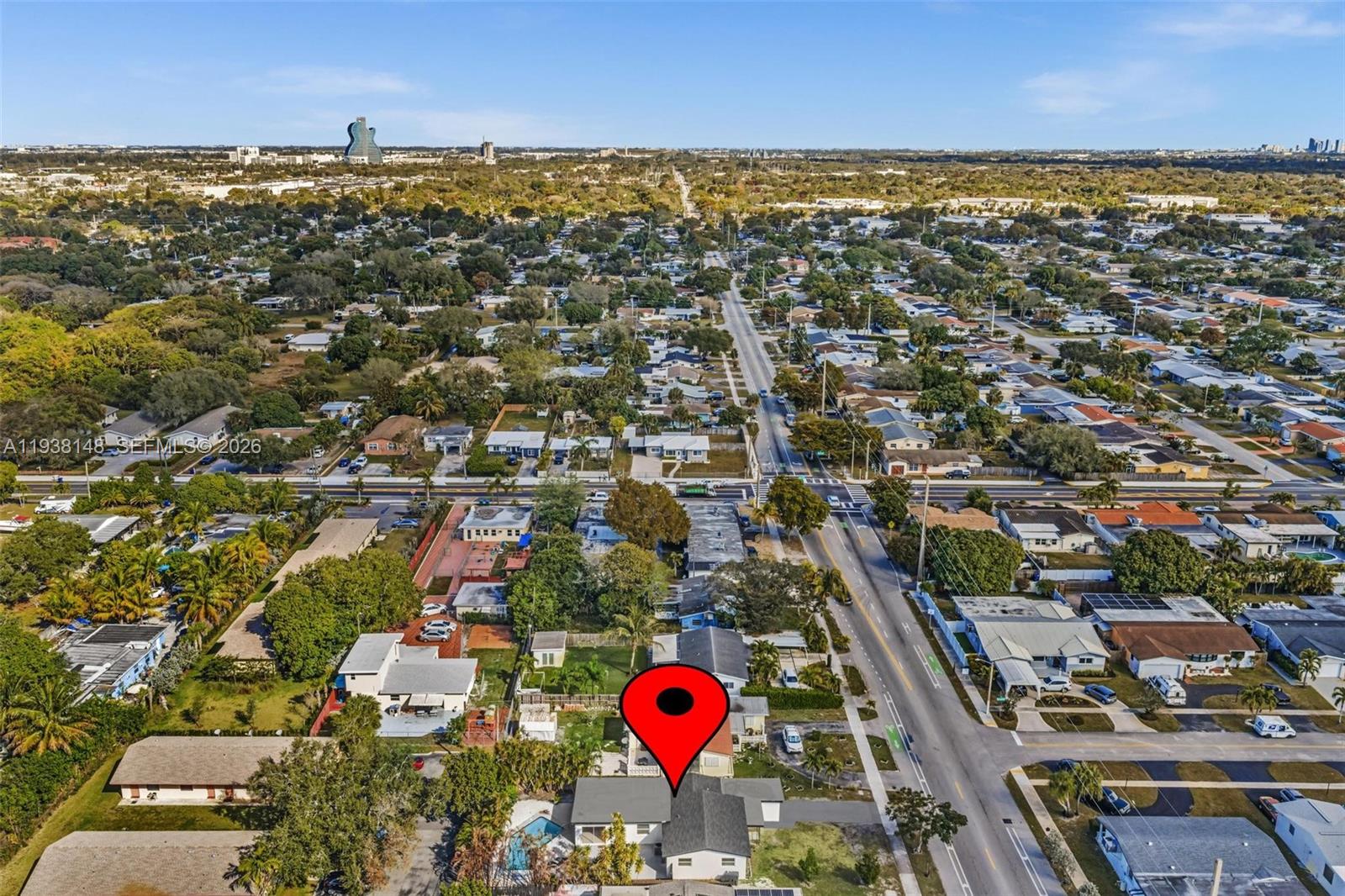 HOLLYWOOD COUNTRY ESTATES - Residential