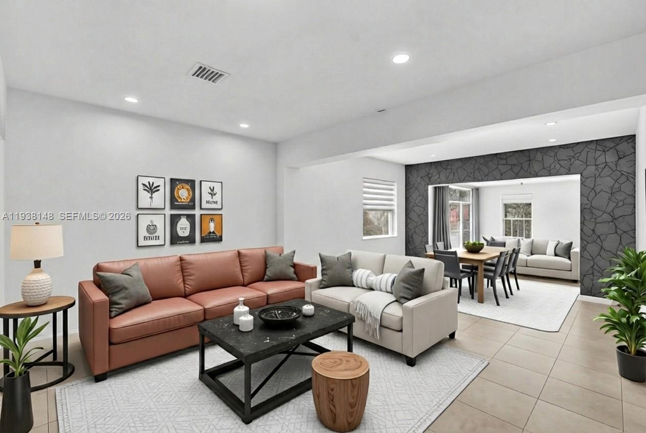 HOLLYWOOD COUNTRY ESTATES - Residential