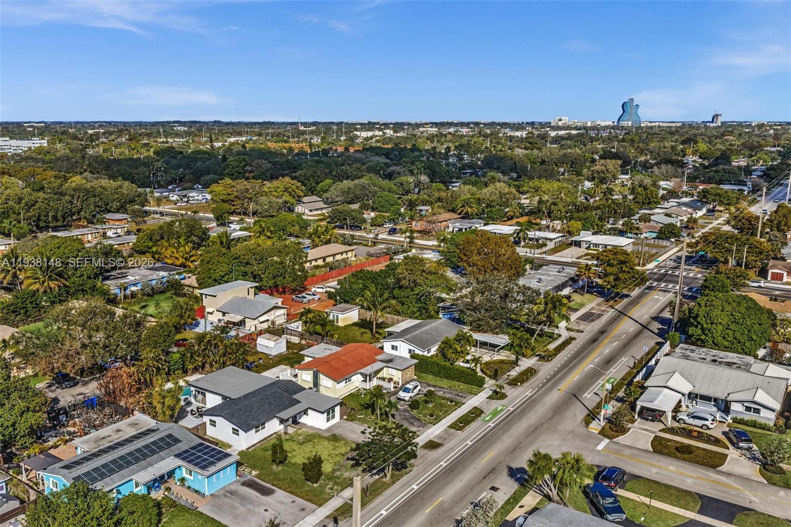 HOLLYWOOD COUNTRY ESTATES - Residential