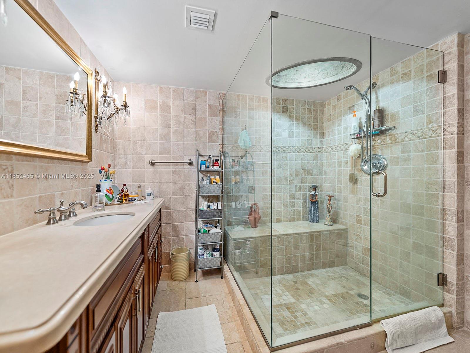 TOWERS OF QUAYSIDE CONDO - Residential