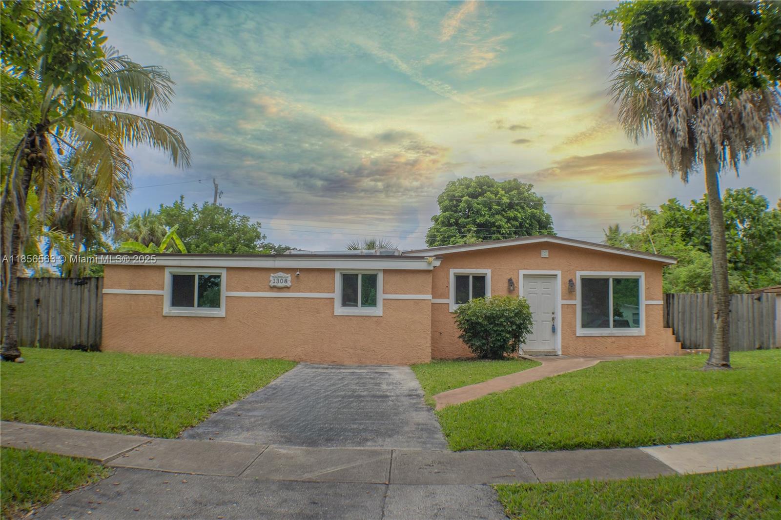 Step into your next opportunity to lease this beatiful updated property which perfectly combines comfort, style and practicality. Featuring a spacious floor plan, modern upgrades and a prime location. It's the ideal space for families, remote professionals, or andone looking to experience the best of S Florida. In addition to the main living areas, there is a versatile extra room that can easily serve as a home office, cozy den, or playroom! The updates include roof, hurricane impact windows, bathroom vanities, outdoor lighting , a water heater, exterior wrap-around motion sensor lighting, and a generator connection. Located in a quiet, friendly neighborhood, this home offers the perfect setting to settle in and create lasting memories.
It truly has something for everyone.