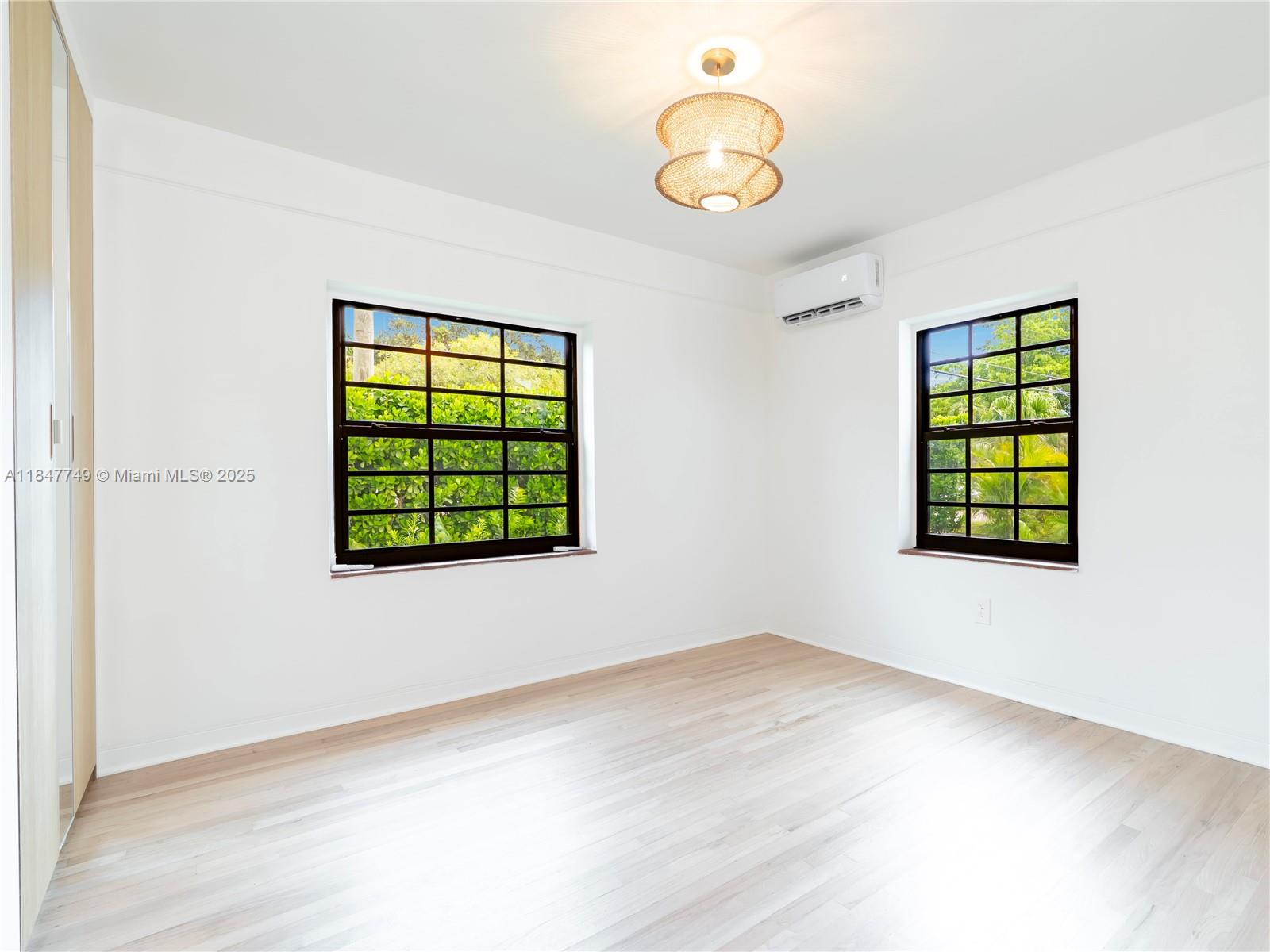 GRIFFING BISCAYNE PARK ES - Residential