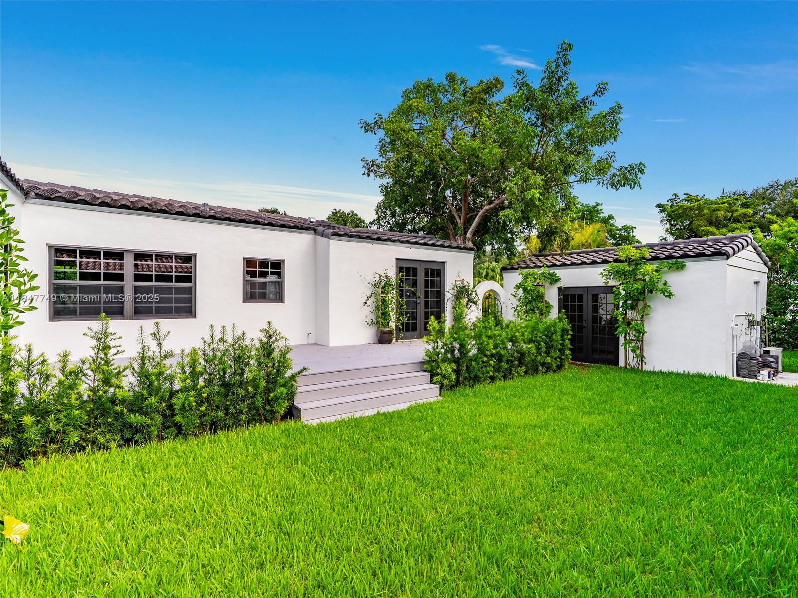 GRIFFING BISCAYNE PARK ES - Residential