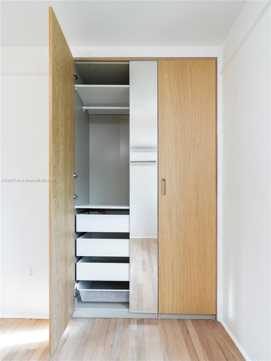 GRIFFING BISCAYNE PARK ES - Residential