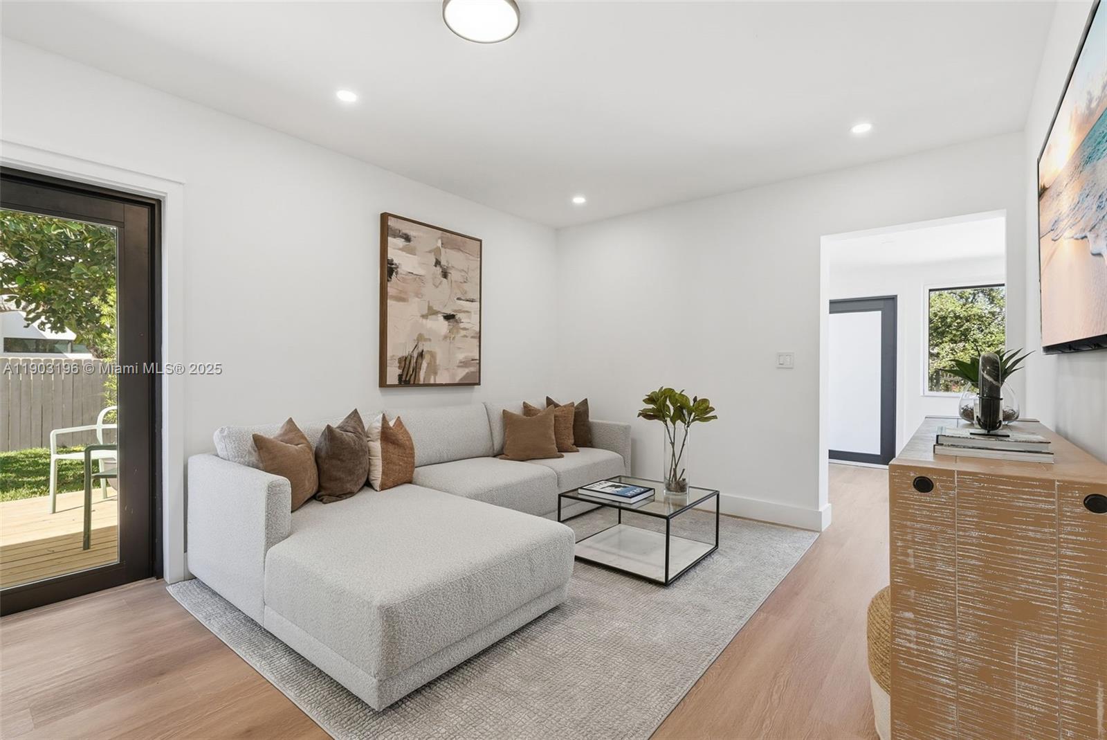 GRAPELAND PARK - Residential