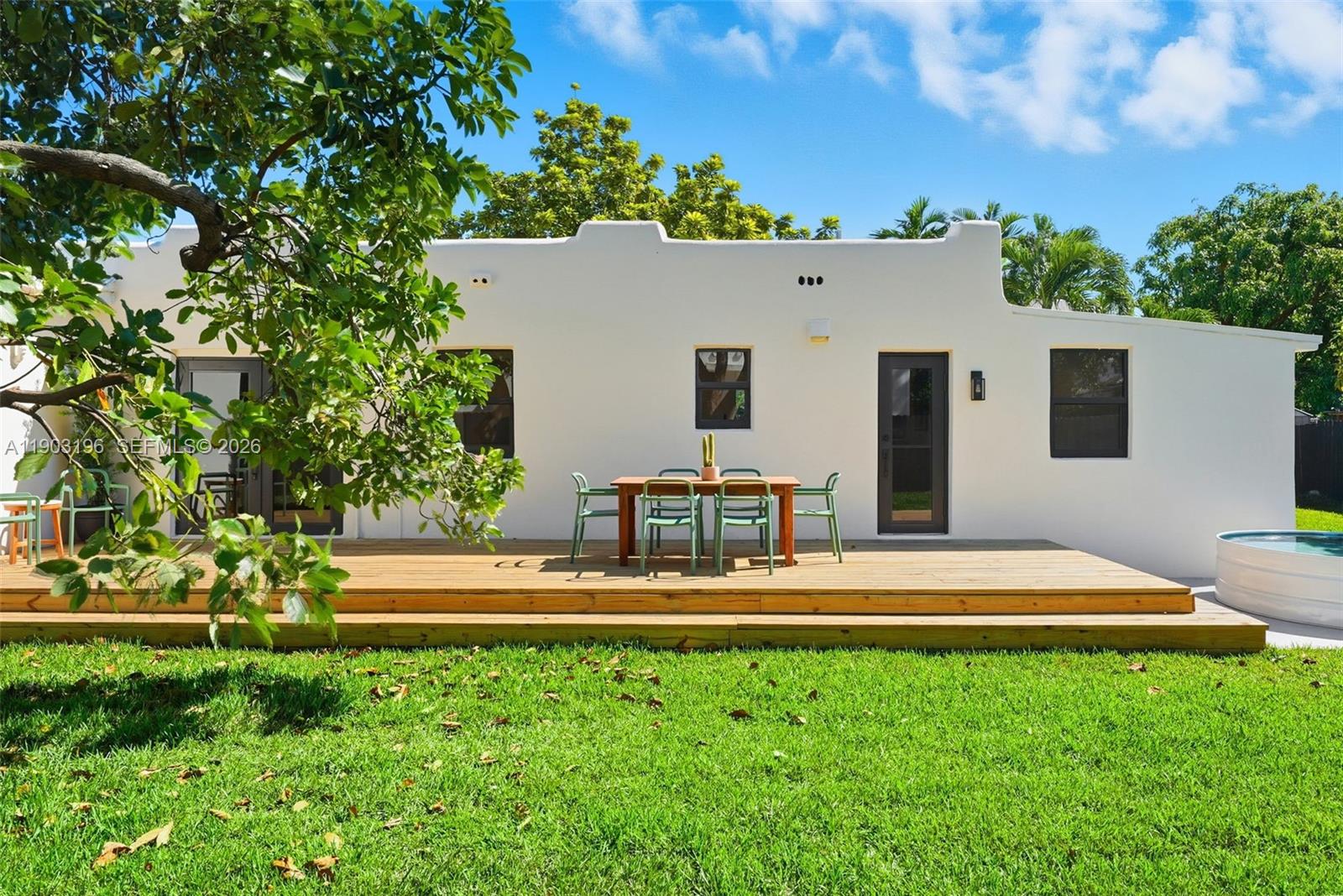 GRAPELAND PARK - Residential
