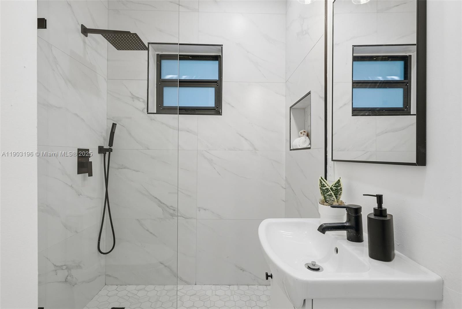 GRAPELAND PARK - Residential