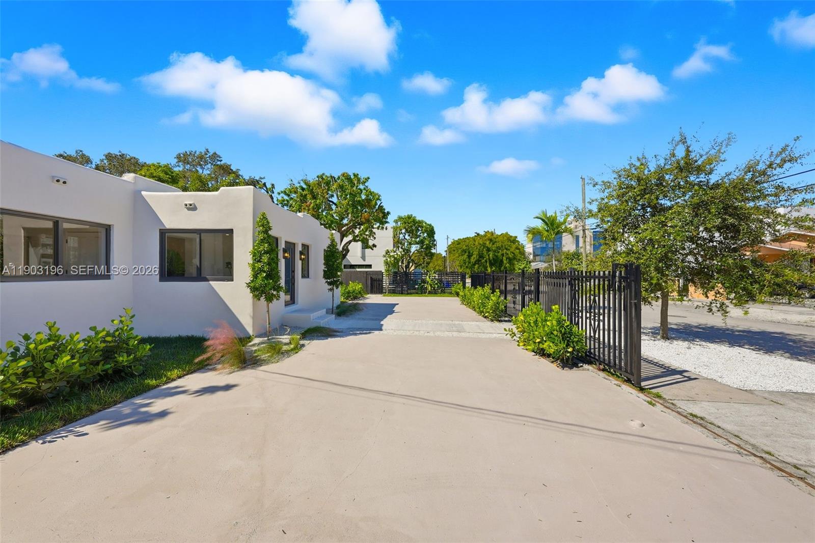 GRAPELAND PARK - Residential