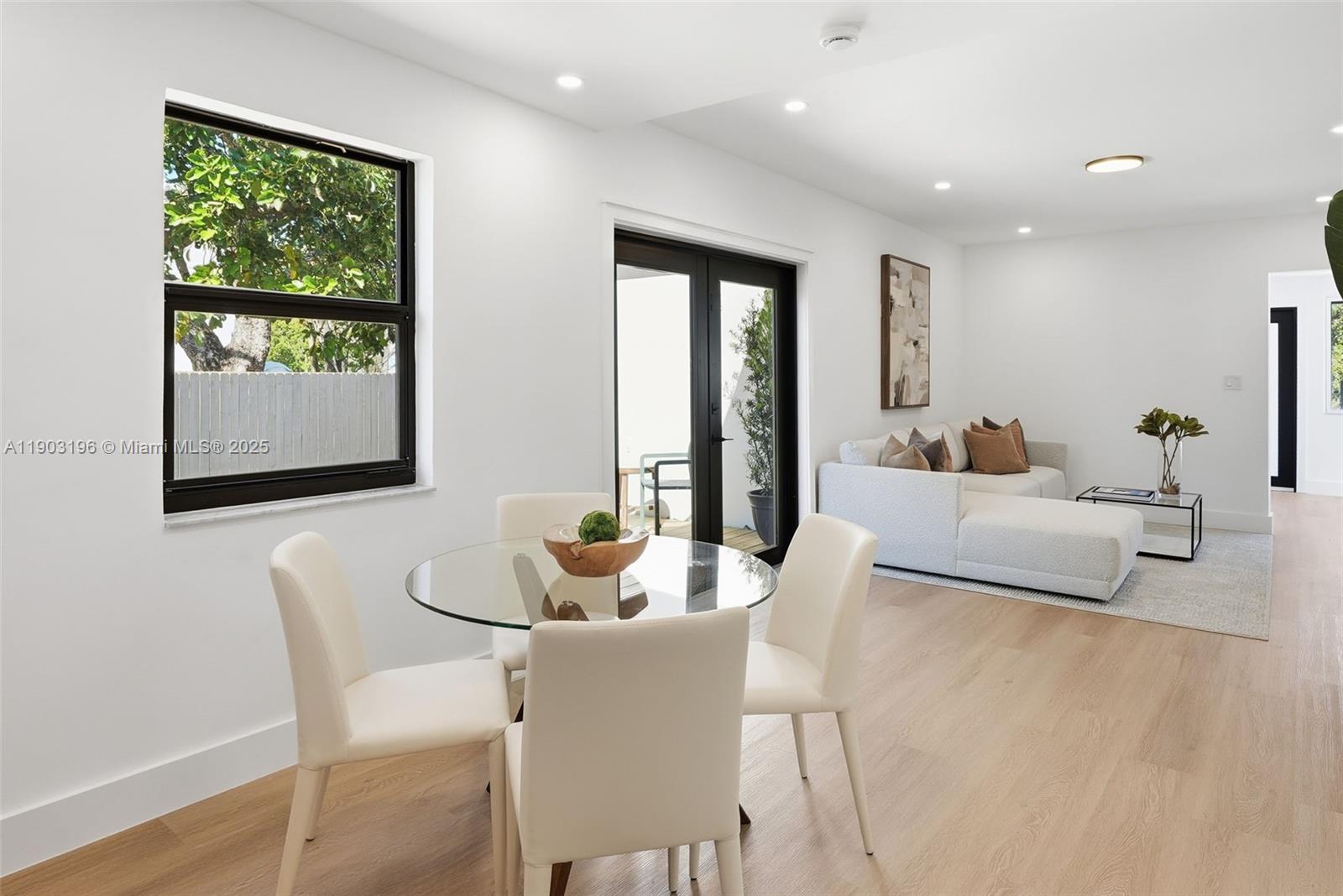 GRAPELAND PARK - Residential