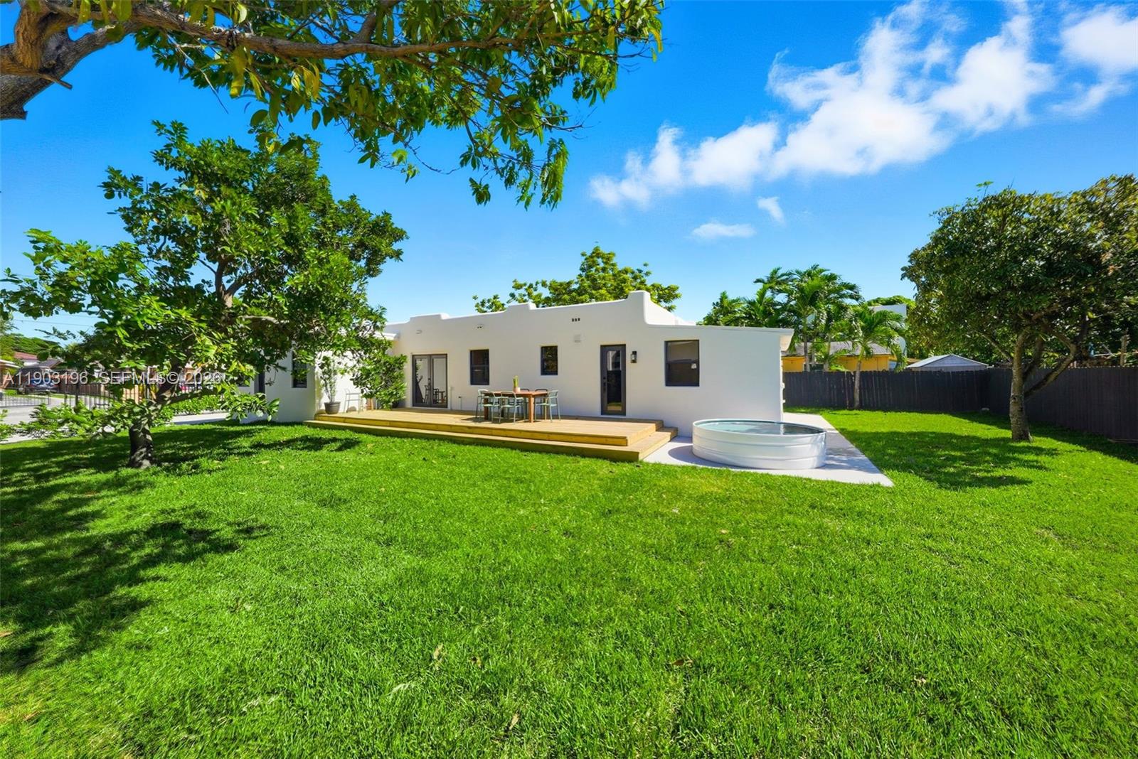 GRAPELAND PARK - Residential